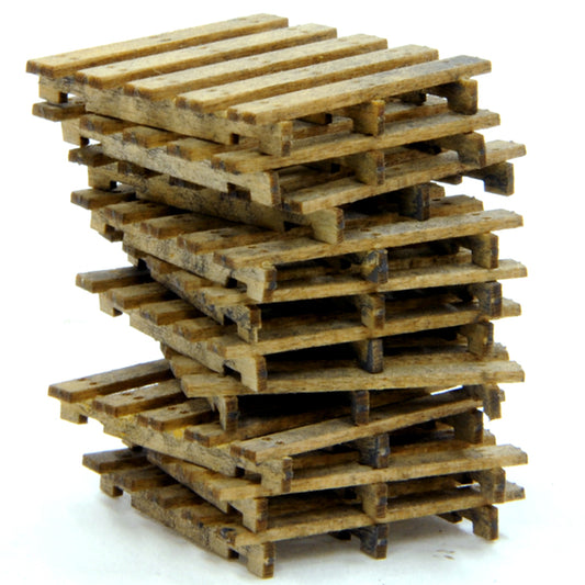 Wood Pallets, 7 ea with assembly fixture - #925